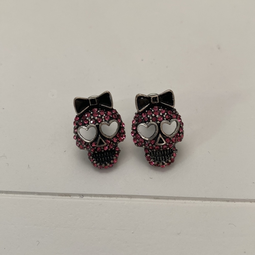 Skull earrings - Picture 4 of 5